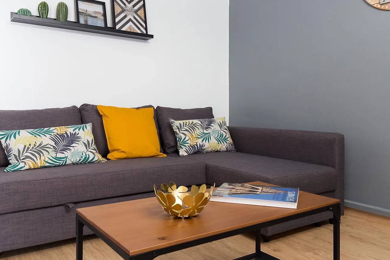Lovely And Convenient Sagrada Familia Apartment برشلونة