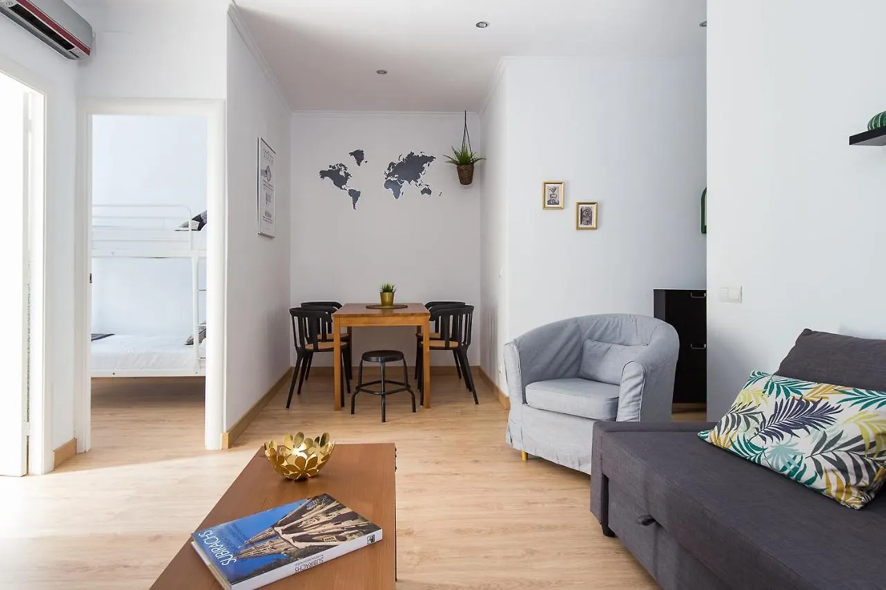 Lovely And Convenient Sagrada Familia Apartment برشلونة