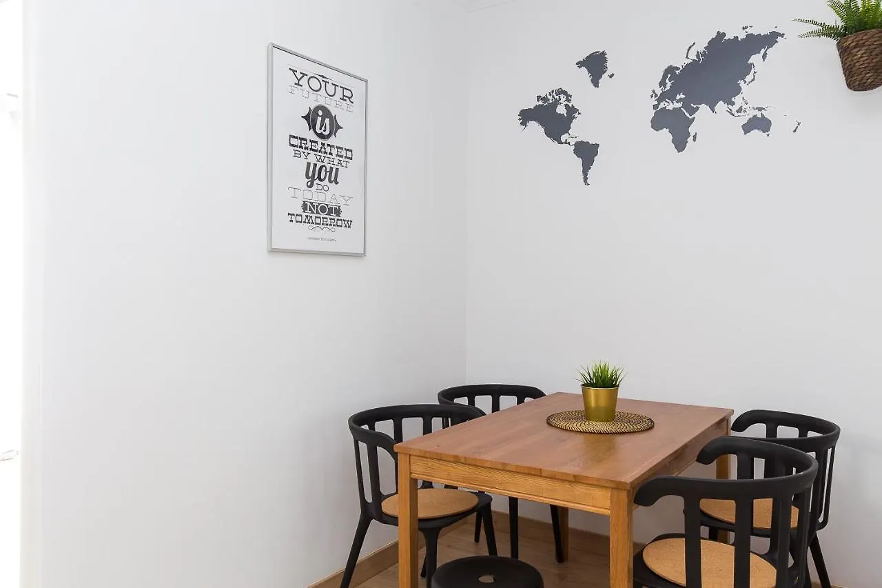 Lovely And Convenient Sagrada Familia Apartment Barcelona 0*,  Espanha
